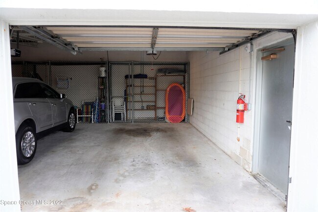 Building Photo - 1555 N Hwy A1A