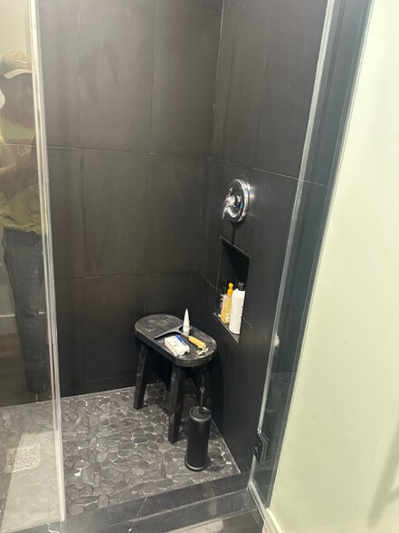 Building Photo - 935 Marietta St