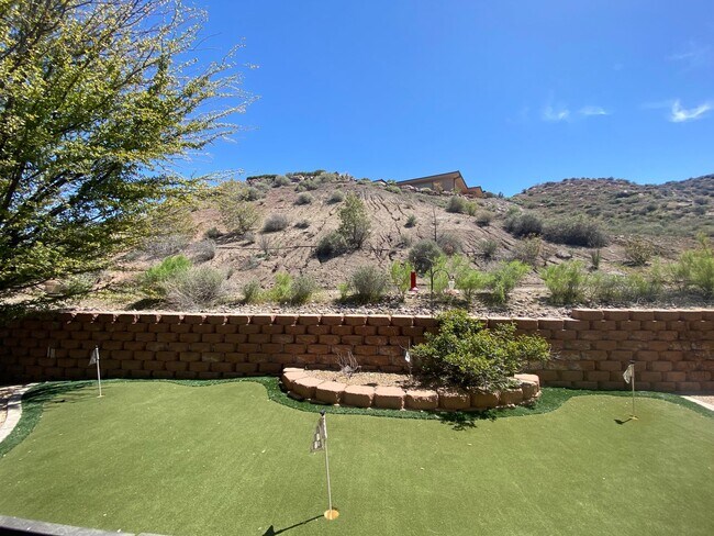 Building Photo - Unfurnished Home in Sunbrook!