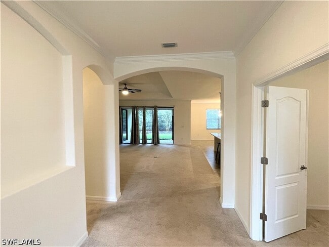 Building Photo - 9353 Glenforest Dr