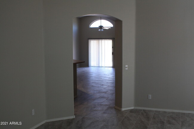 Building Photo - 6757 W Avenida Del Rey