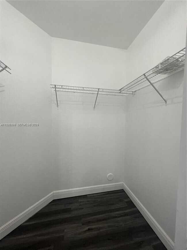 Building Photo - 12406 SW 126th Ave