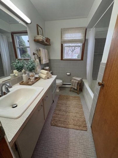 Building Photo - 112 N Brewer Dr