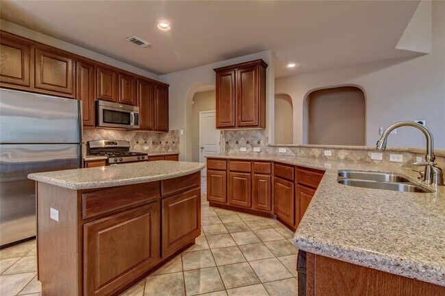 Building Photo - 11616 Cherisse Dr