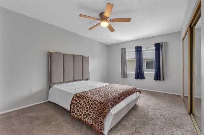 Building Photo - 4682 Pheasant Run Dr