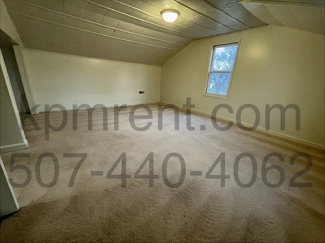 Building Photo - 502 Chestnut St