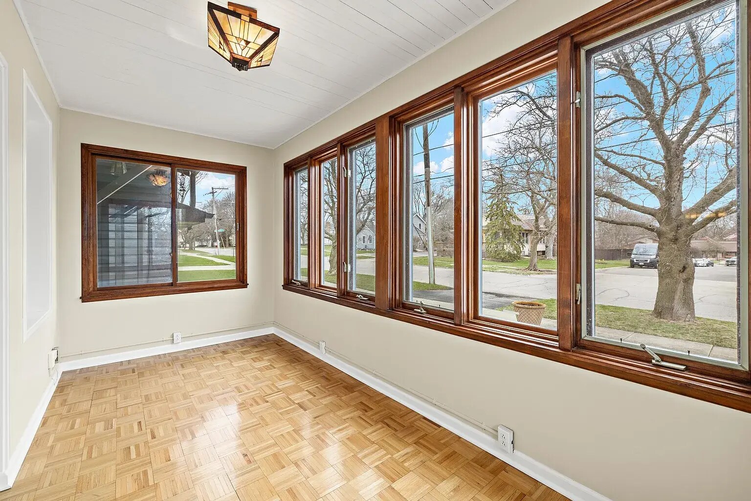 Building Photo - 82 S Williams St