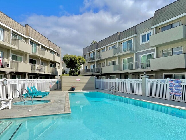 Building Photo - Surfside I | 2 Bedroom + 1.5 Bathroom with...
