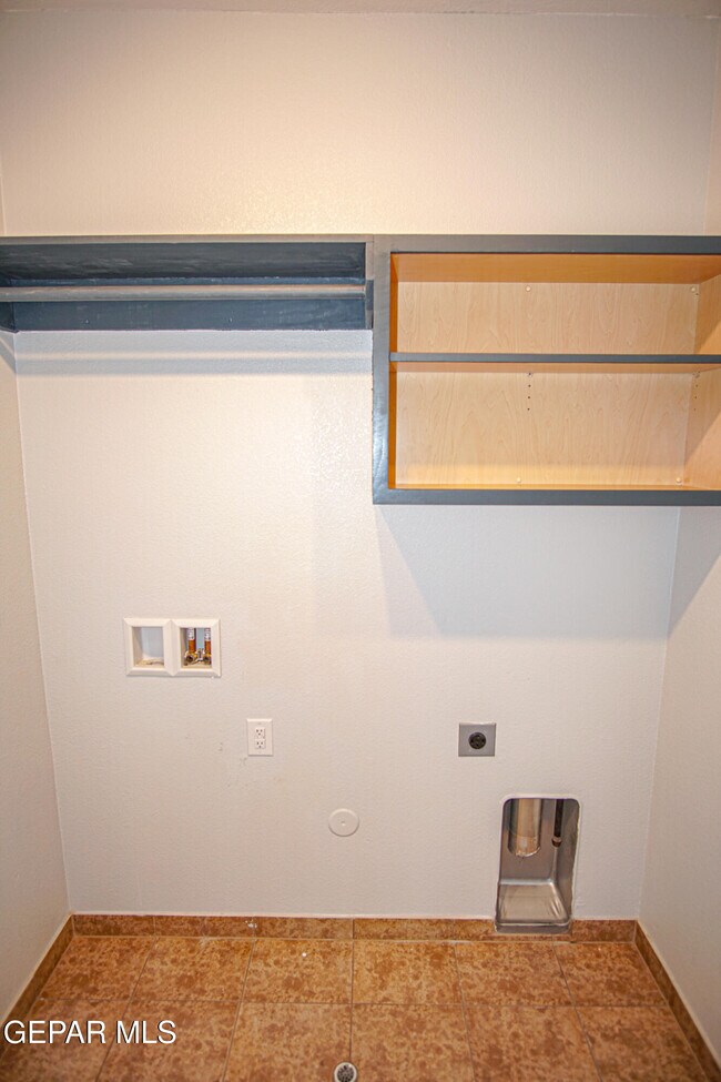 Building Photo - 5902 Redstone Mesa Ct