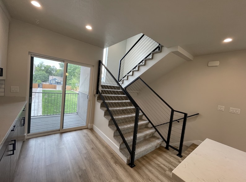 Building Photo - 423 E 2100 S