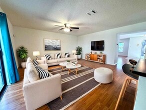 Building Photo - 2009 Marysol Trail