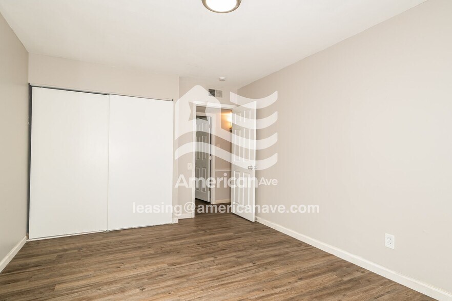 Building Photo - 11020 Linnell Dr