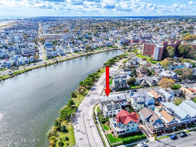 Building Photo - 113 Central Ave