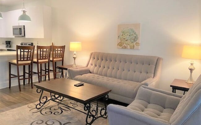 Primary Photo - 392 Ashley Ave NE