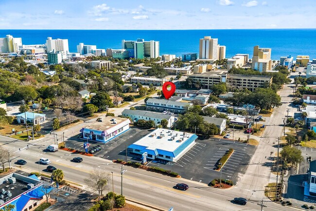 Building Photo - 405 13th Ave S