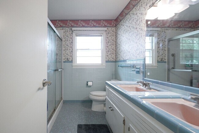 Building Photo - 3424 Leland Cir