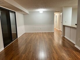 Building Photo - 12411 Hickory Tree Way