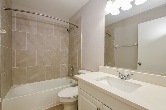 Building Photo - 8819 Reservation Dr