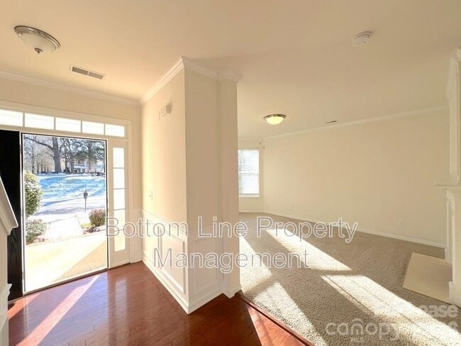 Building Photo - 9737 Tidal Ct