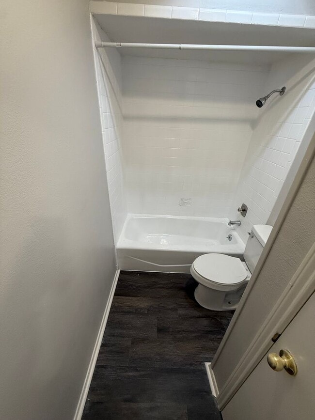 Building Photo - LEMONWOOD7412-14