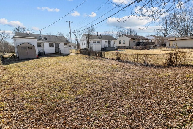 Building Photo - 405 Cameron Rd