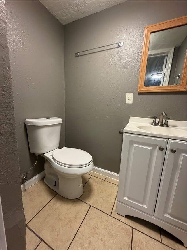 Building Photo - 4505 Avenue K