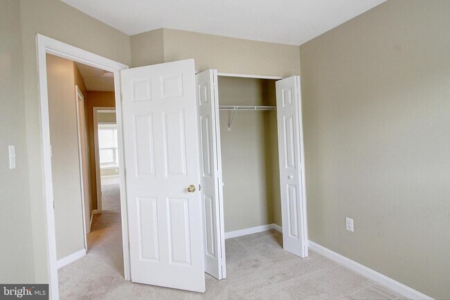 Building Photo - 160 Harpers Way