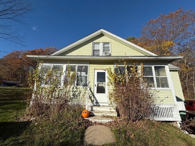 Primary Photo - 931 Worcester Rd