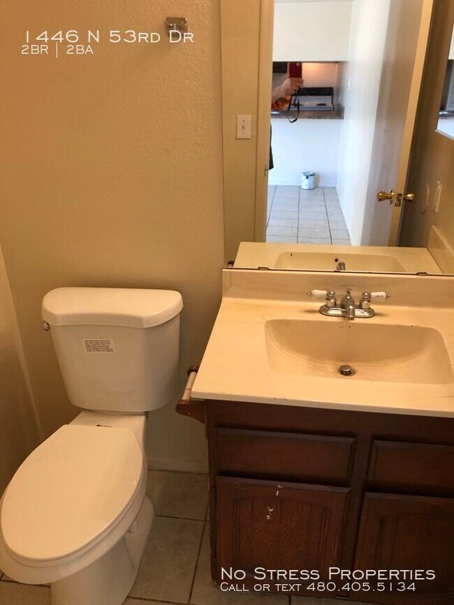 Building Photo - 2 Bedroom Townhome at 53rd Ave and McDowell!