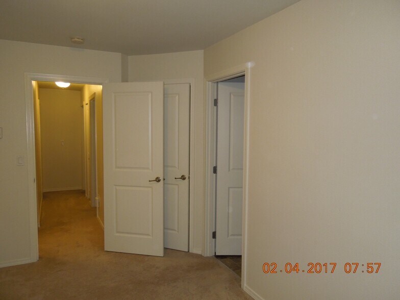 Building Photo - 16109 124th Avenue Ct E