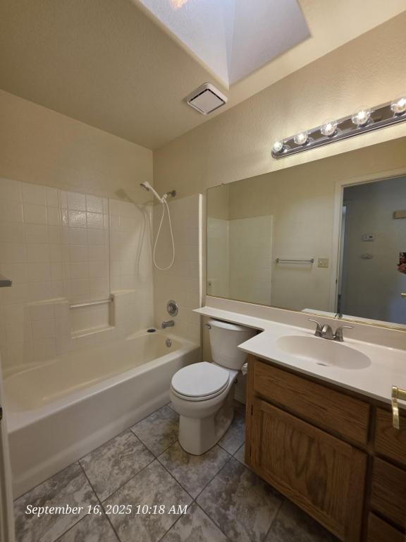 Building Photo - 3757 Lass Ave