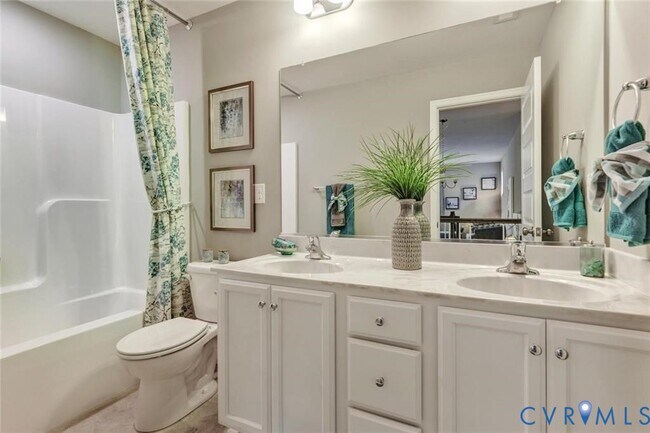 Building Photo - 5508 Benoni Dr