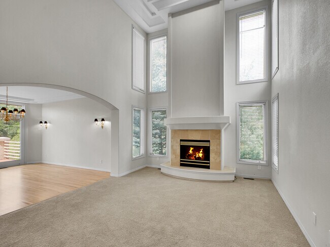 Building Photo - 16374 Sandstone Dr