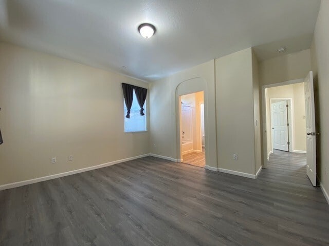 Building Photo - Charming 3-Bedroom, 2.5-Bath, 1,453 Sq. Ft...