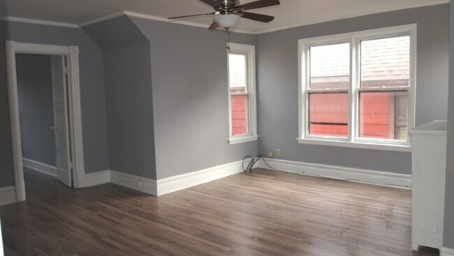 Building Photo - 9812 S Avenue H