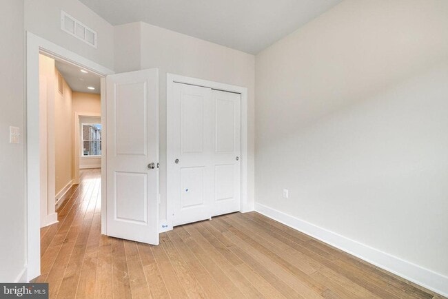 Building Photo - 14813 Retreat Blvd