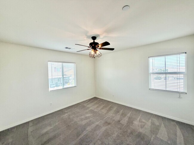 Building Photo - 30136 Sutton Ct