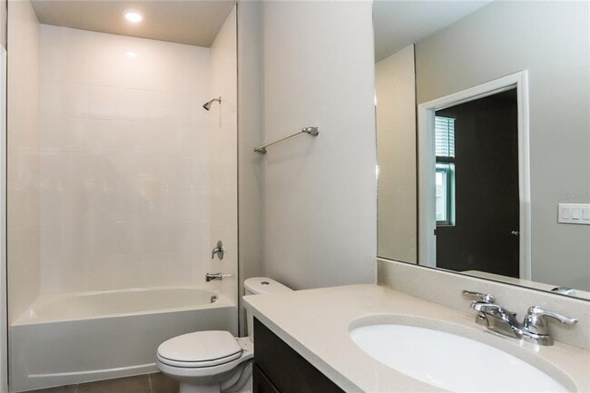 Building Photo - 1816 Woodleaf Hammock Ct