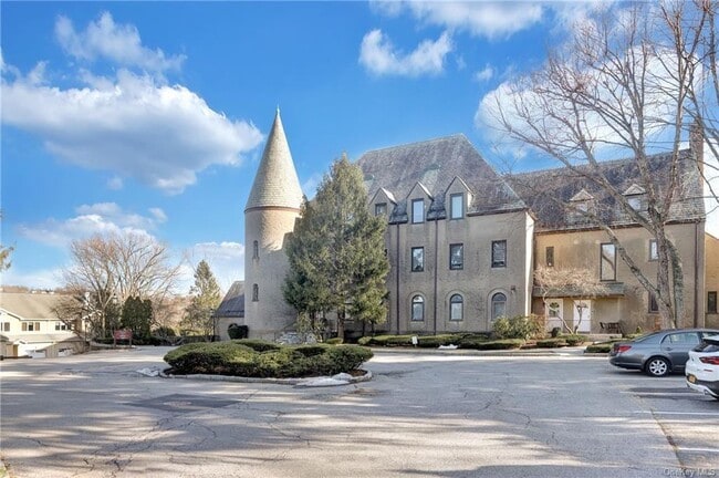 Building Photo - 100 Chateau Ln