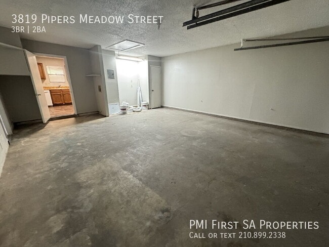 Building Photo - 3819 Pipers Meadow St