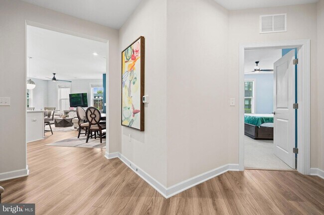 Building Photo - 3925 Fair Ridge Dr