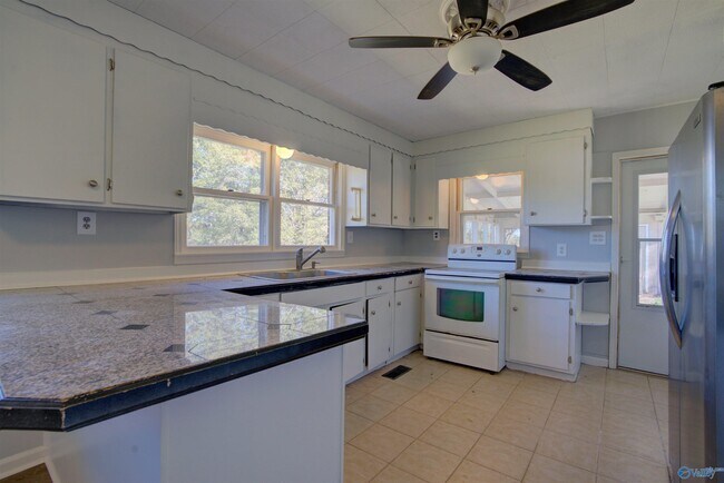 Building Photo - 6370 County Rd 91