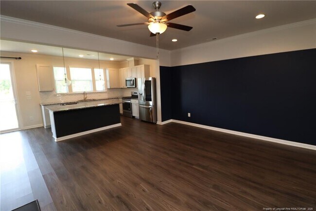 Building Photo - 755 Amarra Dr