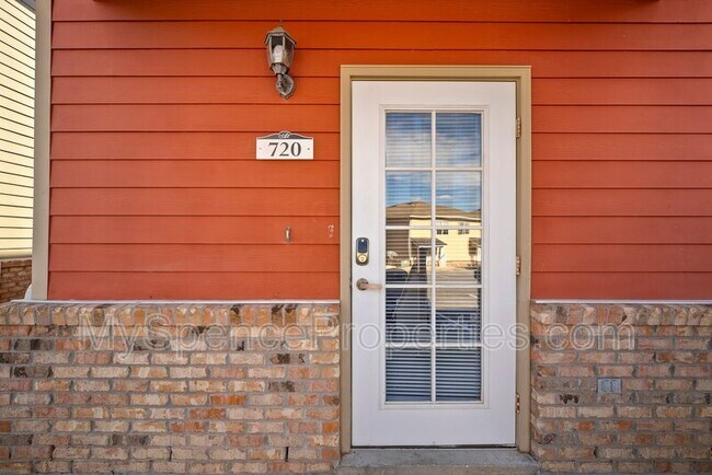 Building Photo - Arbor Lake Drive - 820