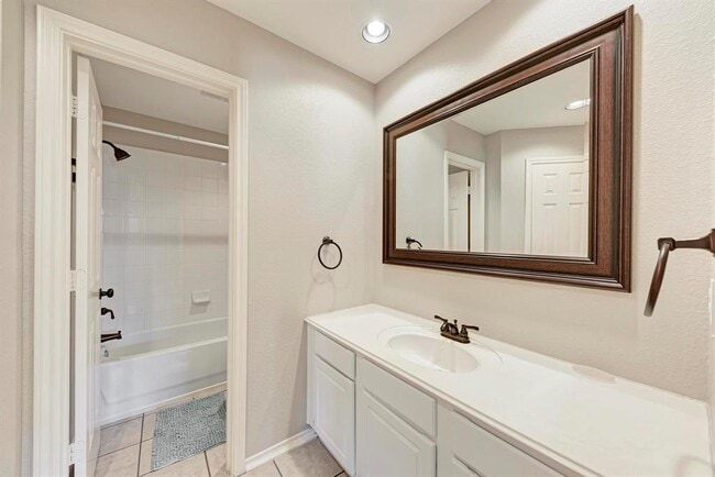 Building Photo - 8236 Phantom Canyon Dr