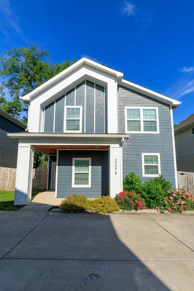 Building Photo - Live Minutes from Downtown, Germantown, Sylvan Park, the Nations & West End