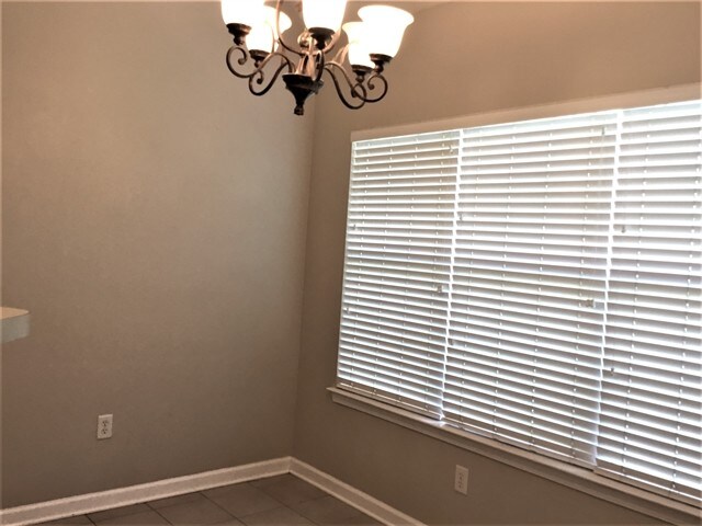 Building Photo - 5650 Truman Cove