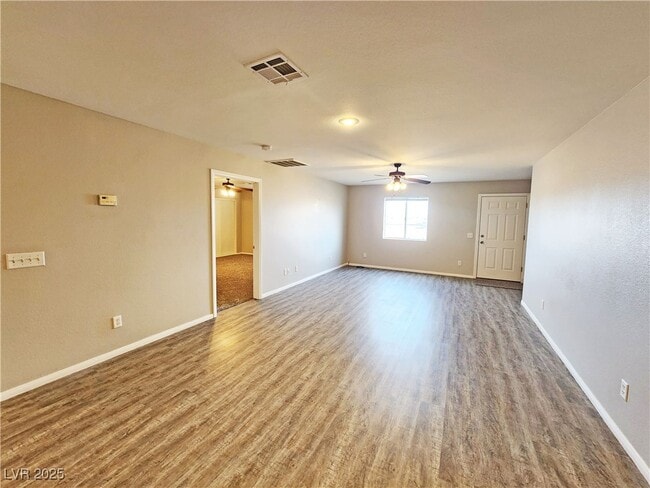 Building Photo - 200 S Mount Charleston Dr E