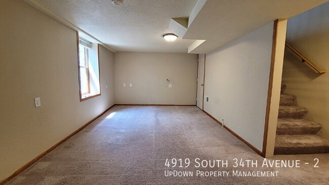 Building Photo - 4919 S 34th Ave