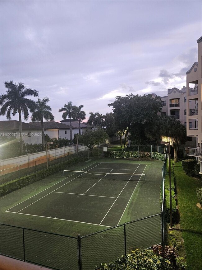 Building Photo - 8290 Lake Dr